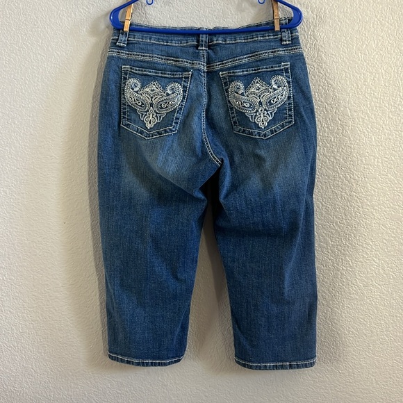 Lee Slender Secret Embellished Denim Capris Size 14P - Picture 3 of 7